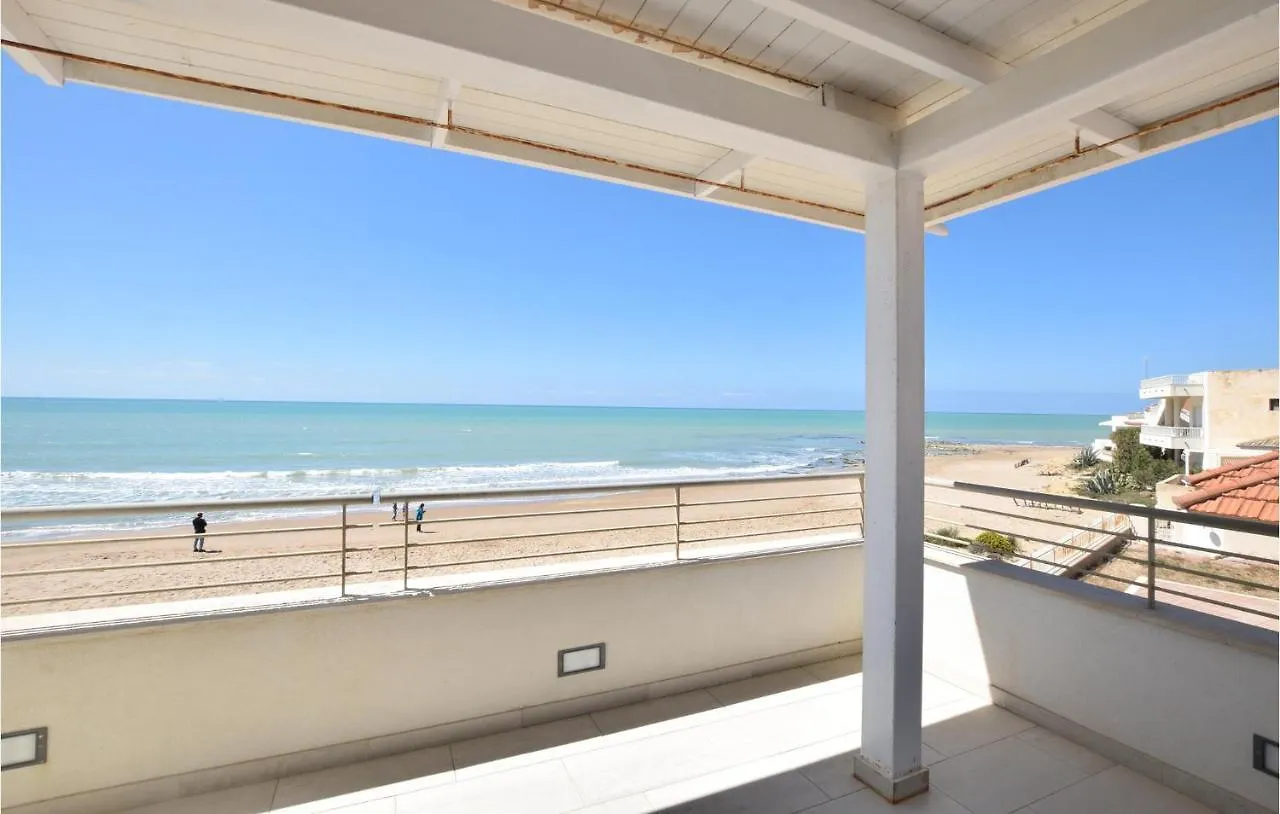 Nice Home In Kaukana With Kitchenette Villaggio Azzurro